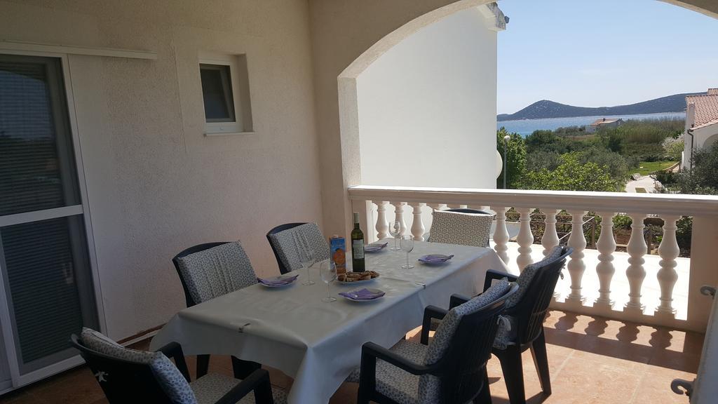 Adria Sun Apartments Водице Экстерьер фото